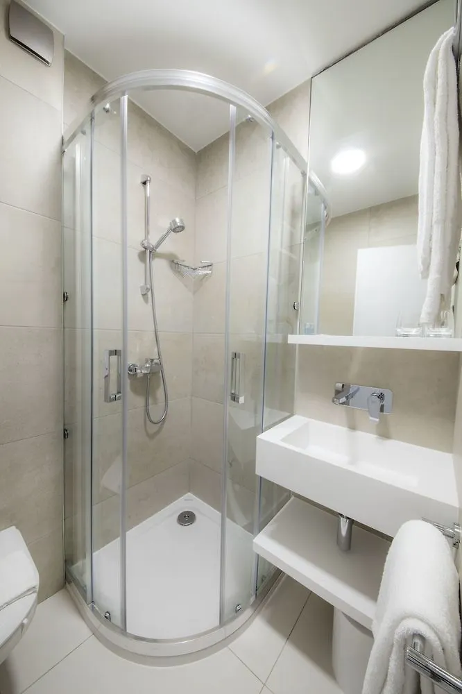 Bed And Breakfast Saint Alliance Цриквеница 3*,